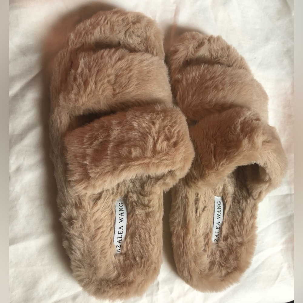 Azalea Wang Fury Slides Size: 9.0 - image 2